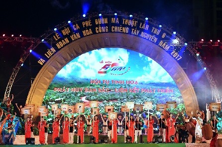 Prime Minister opens Buon Ma Thuot Coffee Festival - ảnh 2